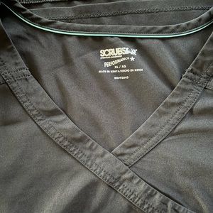 Scrubstar Top - XL